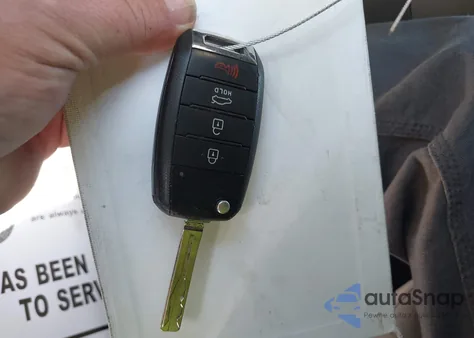 2015 Kia Optima Lx z USA, uszkodzony, nr VIN KNAGM4A72F5571603